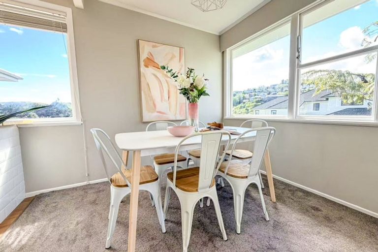 Photo of property in 64 Mark Avenue, Paparangi, Wellington, 6037