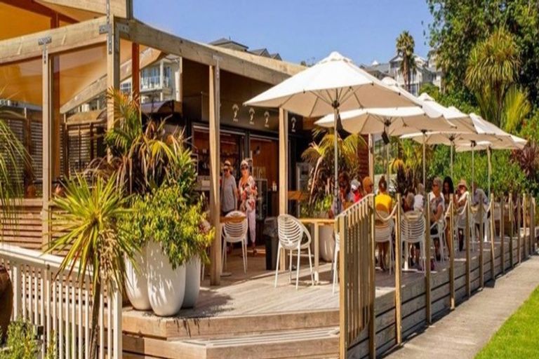 Photo of property in 16 Plantation Terrace, Orewa, 0931