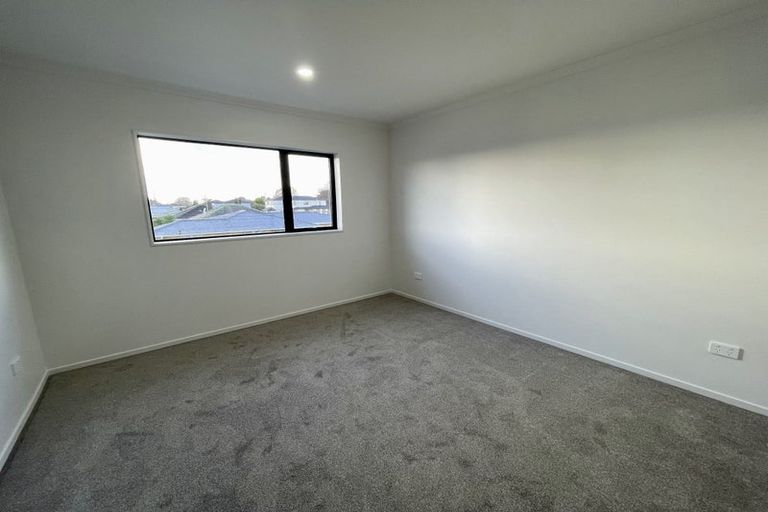 Photo of property in 65c Manuroa Road, Takanini, 2112