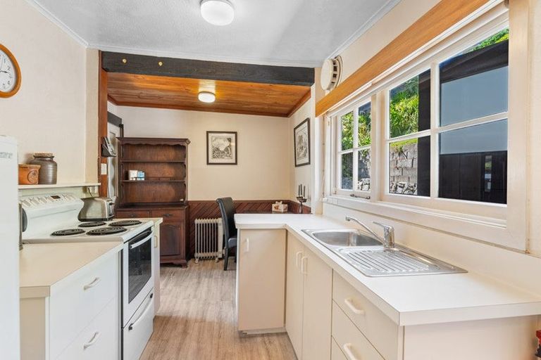 Photo of property in 20 Glen Road, Raumati South, Paraparaumu, 5032