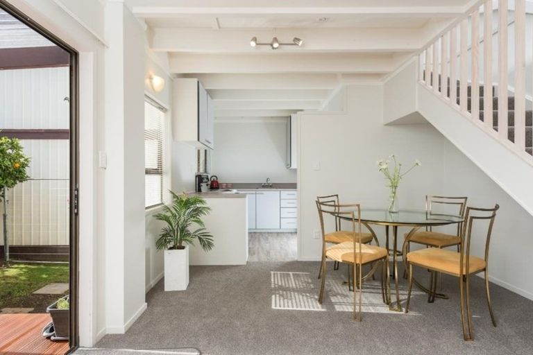 Photo of property in 3/506 Devonport Road, Tauranga South, Tauranga, 3112