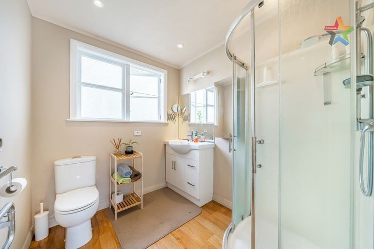 Photo of property in 80 Naenae Road, Naenae, Lower Hutt, 5011