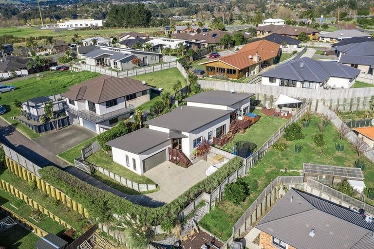 Photo of property in 6 Renner Place, Pyes Pa, Tauranga, 3112