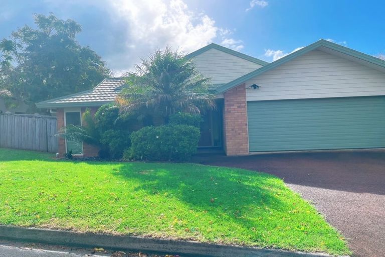 Photo of property in 14 Wineberry Place, Albany, Auckland, 0632