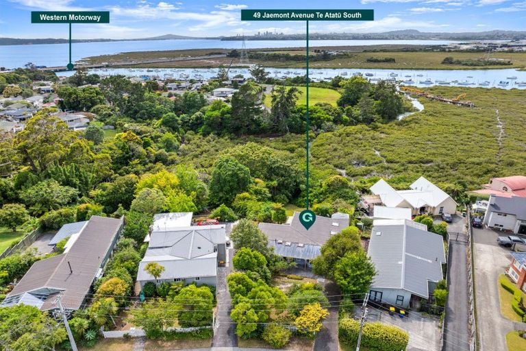 Photo of property in 49 Jaemont Avenue, Te Atatu South, Auckland, 0610