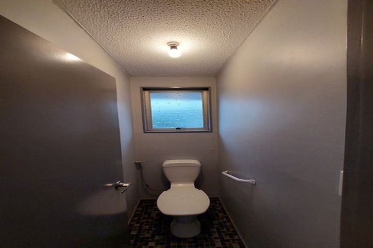 Photo of property in 1/50 Chipping Lane, Redwood, Christchurch, 8051