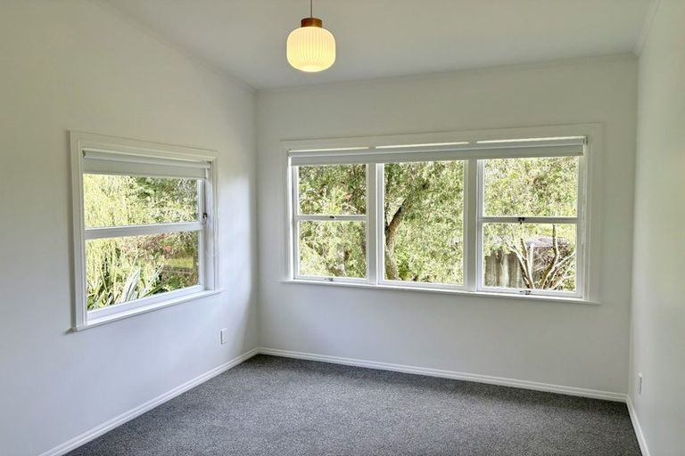 Photo of property in 300 Paremoremo Road, Paremoremo, Auckland, 0632