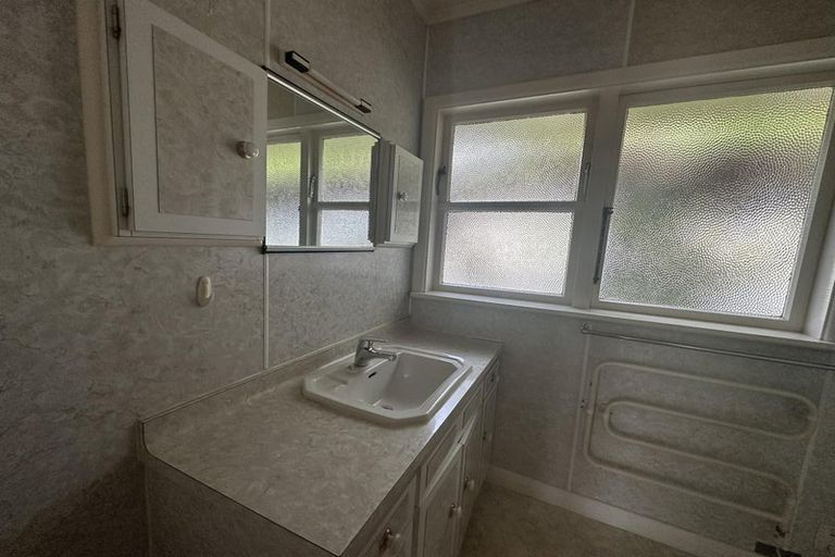 Photo of property in 39 Fraser Crescent, Elderslea, Upper Hutt, 5018