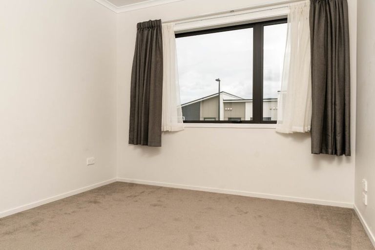 Photo of property in 5 Pukewhero Rise, Westgate, Auckland, 0614