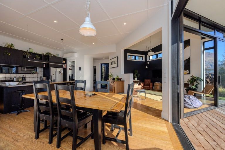 Photo of property in 3 Baker Grove, Wanaka, 9305