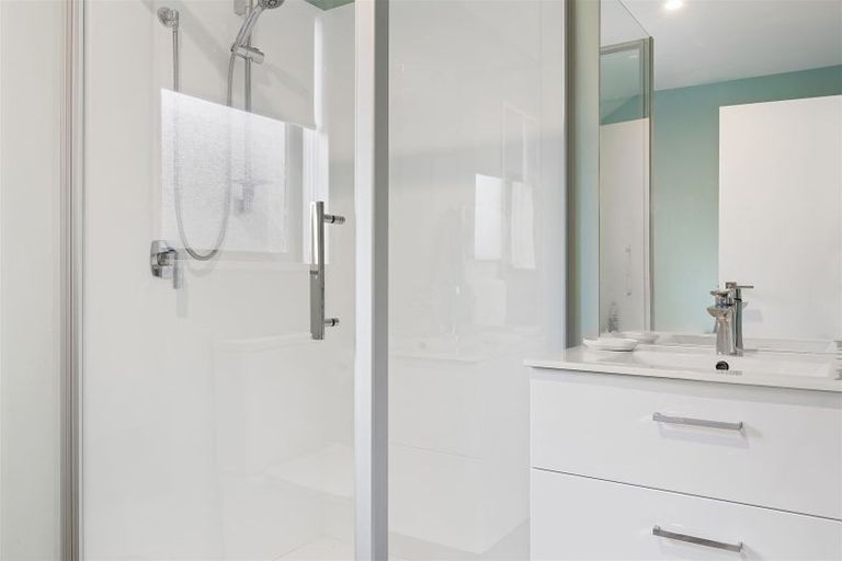 Photo of property in 16 Quinn Crescent, Woodend, 7610