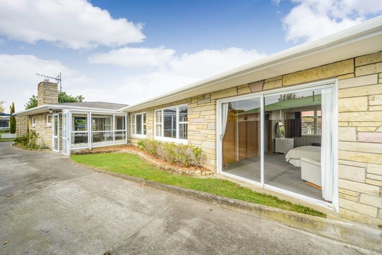 Photo of property in 54 Lockhart Avenue, Milson, Palmerston North, 4414
