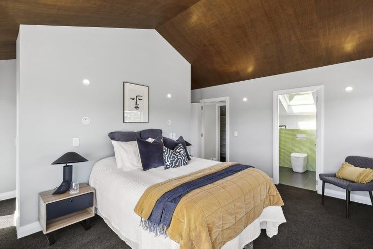 Photo of property in 22 Central Terrace, Kelburn, Wellington, 6012