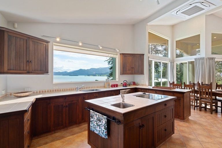 Photo of property in 5564 Kenepuru Road, Waitaria Bay, Picton, 7282