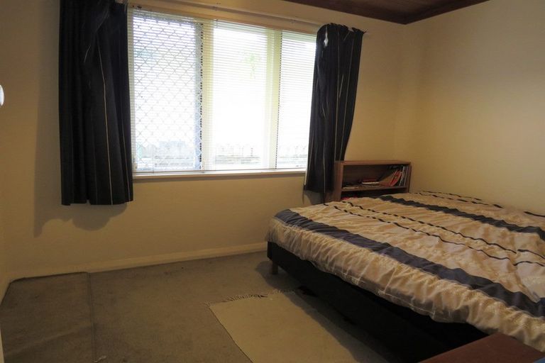 Photo of property in 1/20 Bridge Avenue, Te Atatu South, Auckland, 0610