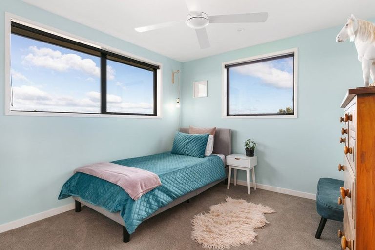 Photo of property in 8 Kuakua Close, Papamoa Beach, Papamoa, 3118