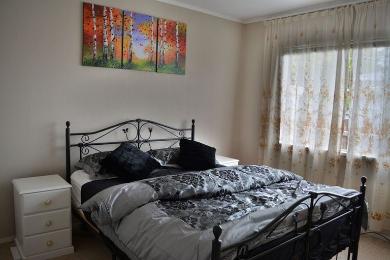 Photo of property in 24a Hatton Road, Orewa, 0931