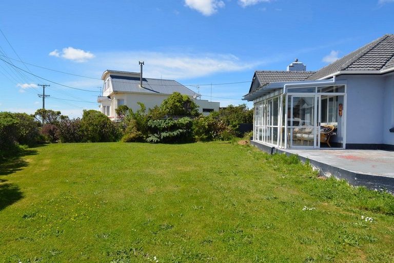 Photo of property in 258 Marine Parade, Bluff, 9814