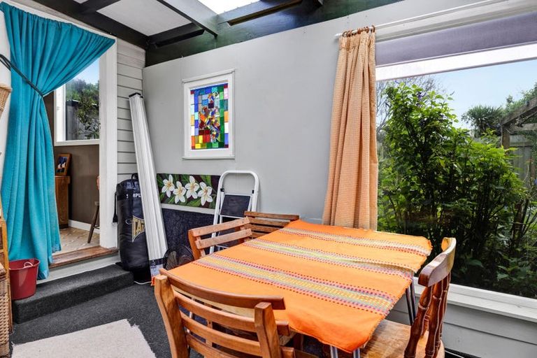 Photo of property in 77 Kapuni Street, Manaia, 4612