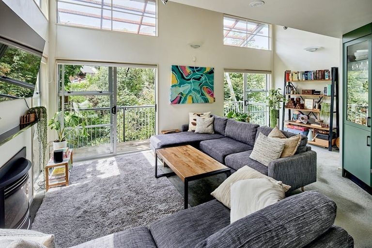 Photo of property in 67 Waikowhai Street, Ngaio, Wellington, 6035