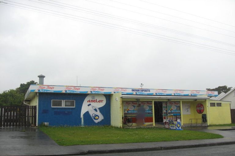Photo of property in 16 Old Onerahi Road, Onerahi, Whangarei, 0110
