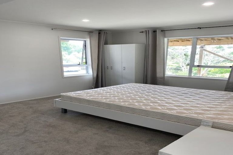 Photo of property in 40 Colmar Road, Mellons Bay, Auckland, 2014