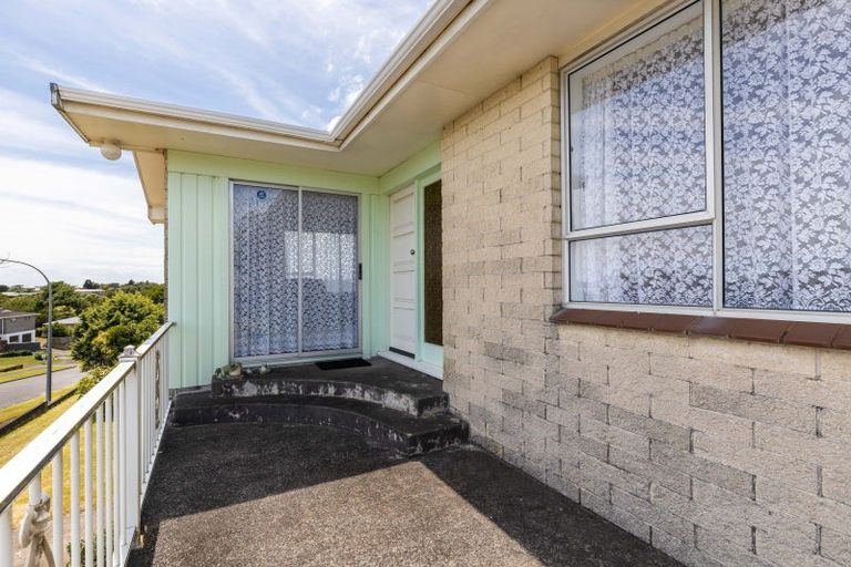 Photo of property in 2 Erica Place, Bell Block, New Plymouth, 4312
