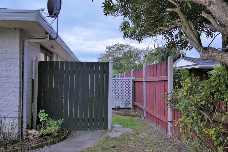 Photo of property in 32 Cecil Place, Cloverlea, Palmerston North, 4412