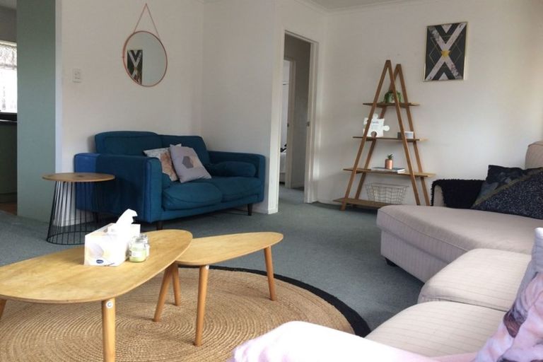 Photo of property in 1/8 Glenburn Place, Papakura, 2110