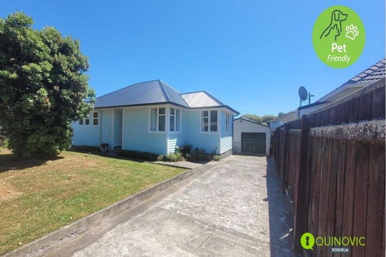 Photo of property in 21 Dimock Street, Titahi Bay, Porirua, 5022
