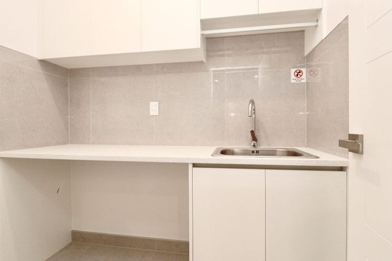 Photo of property in 12 Dorset Down Drive, Karaka, 2580