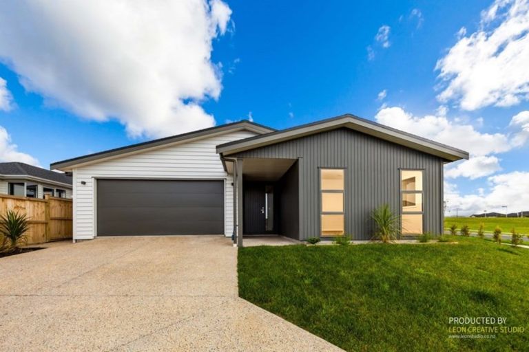 Photo of property in 2 Pommes Way, Silverdale, 0932