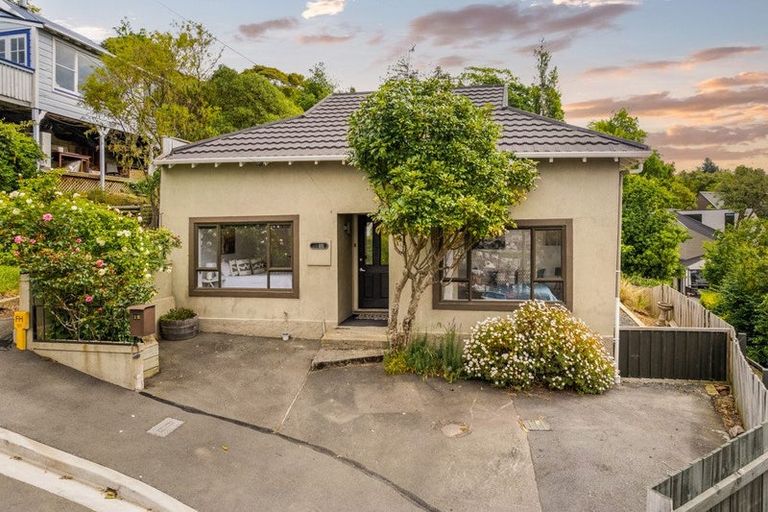 Photo of property in 12 Rainton Road, Kew, Dunedin, 9012