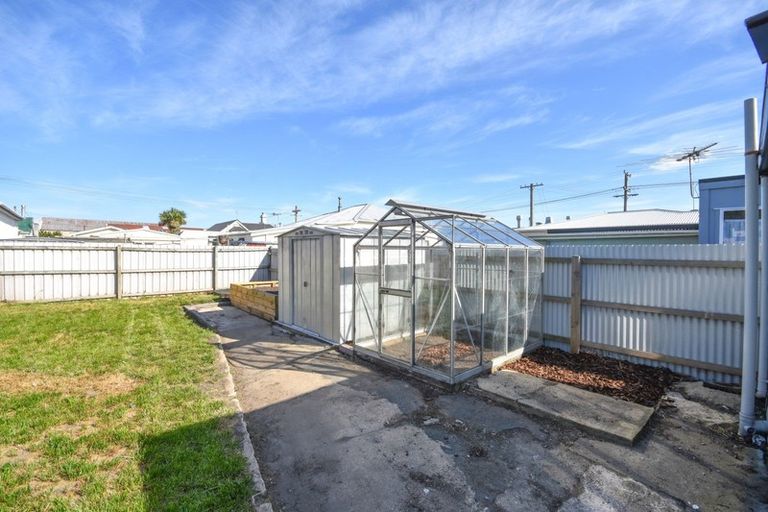 Photo of property in 59 Bathgate Street, South Dunedin, Dunedin, 9012