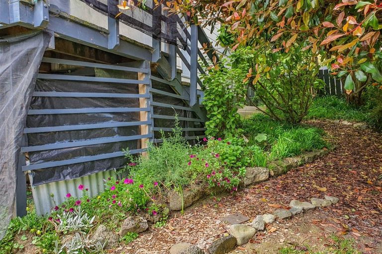 Photo of property in 4 Smeath Road, Kawakawa, 0210