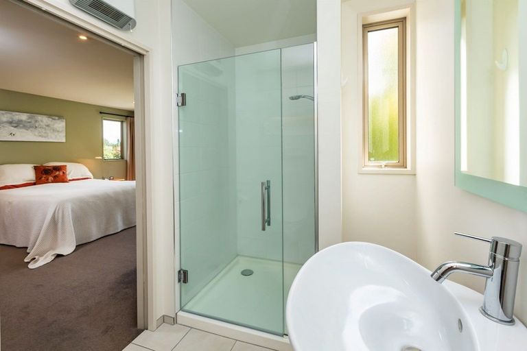 Photo of property in 32 Jeffreys Road, Fendalton, Christchurch, 8052