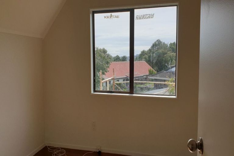 Photo of property in 1/8 Greenstone Place, Clover Park, Auckland, 2019