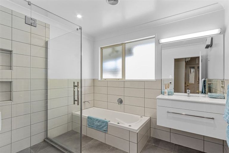 Photo of property in 51 Glasnevin Drive, Casebrook, Christchurch, 8051