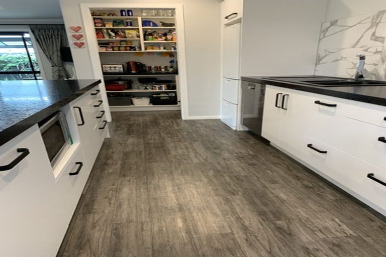 Photo of property in 4 Mary Place, Pyes Pa, Tauranga, 3112