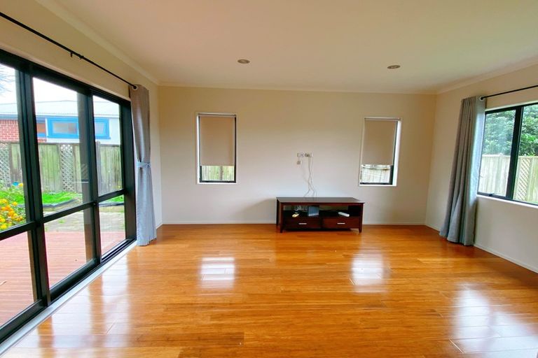 Photo of property in 8 Berkley Avenue, Hillcrest, Hamilton, 3216