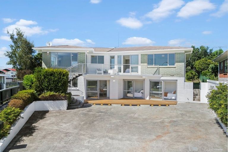 Photo of property in 8 Turner Place, Pukekohe, 2120