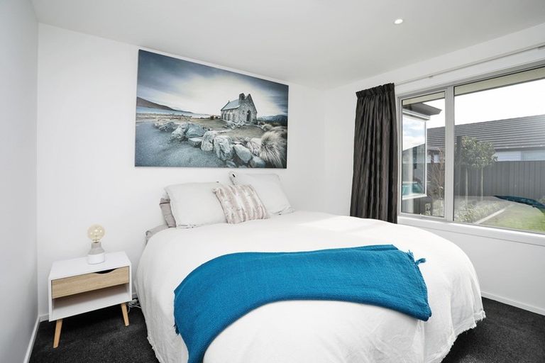 Photo of property in 28 Northside Drive, Waikiwi, Invercargill, 9810