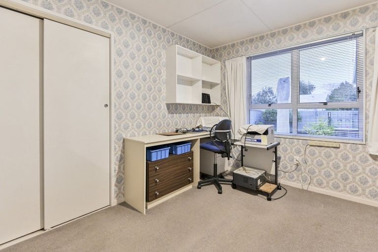 Photo of property in 168 Flaxmere Avenue, Flaxmere, Hastings, 4120