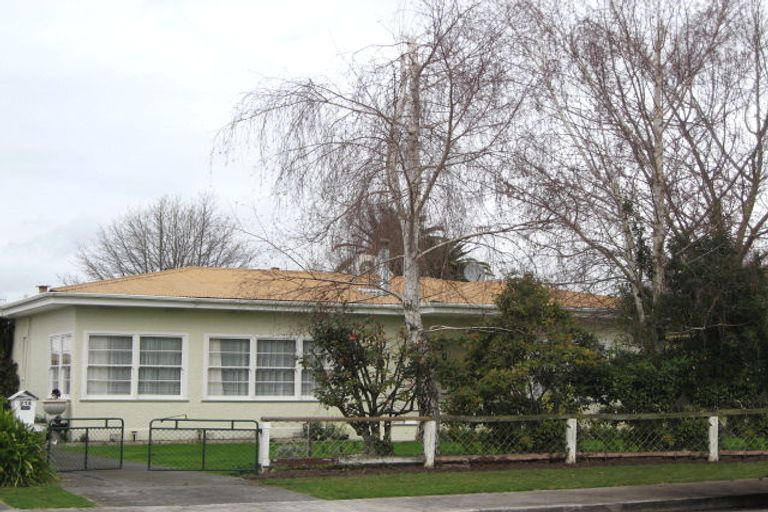 Photo of property in 214 Saint Leonards Avenue, Saint Leonards, Hastings, 4120