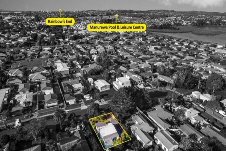 Photo of property in 1/25 Blanes Road, Weymouth, Auckland, 2103