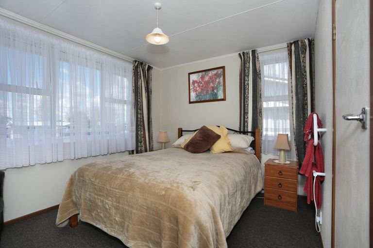 Photo of property in 14 Fergusson Street, Marton, 4710