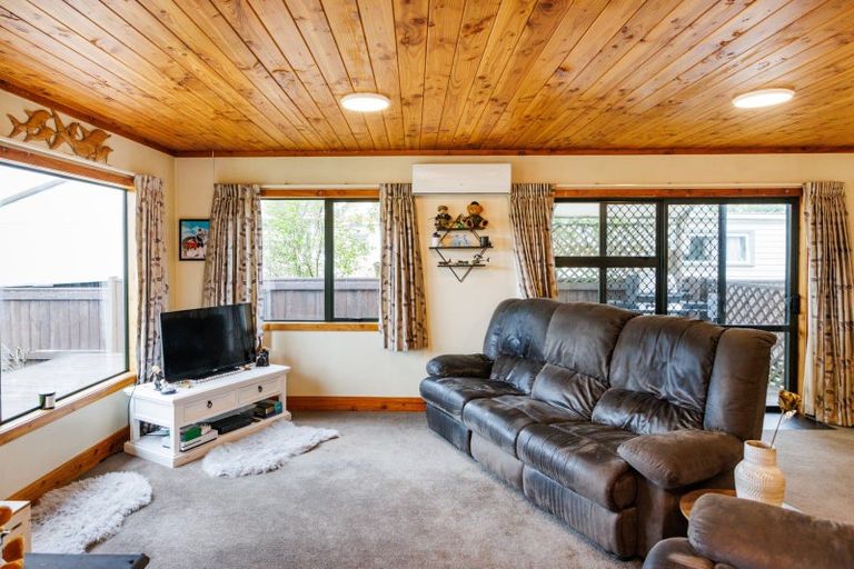 Photo of property in 2a Wellington Street, Feilding, 4702