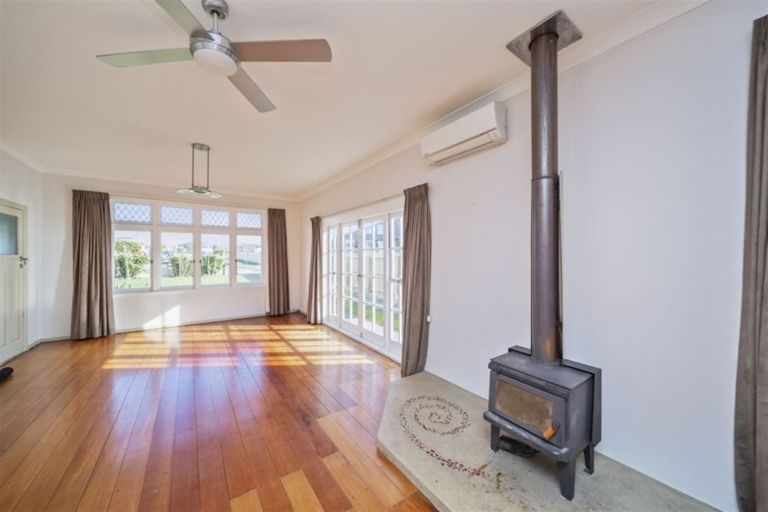 Photo of property in 28 Glasgow Street, Hawera, 4610