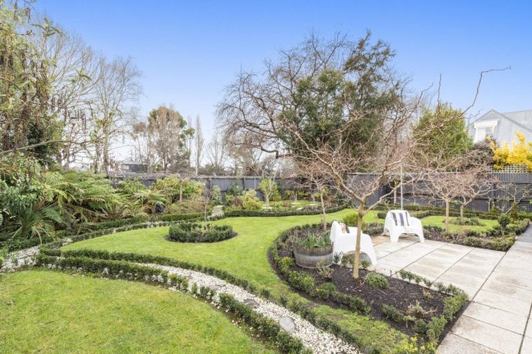 Photo of property in 109 Opawa Road, Opawa, Christchurch, 8023