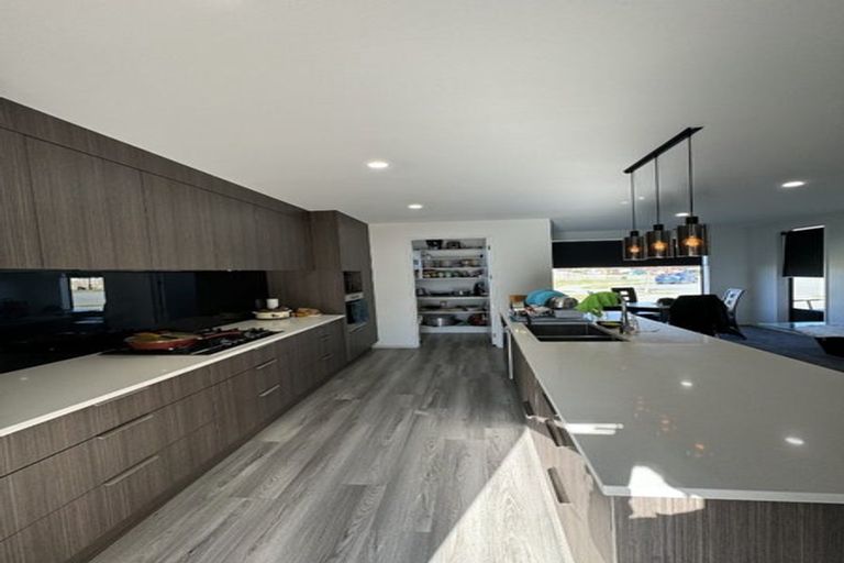 Photo of property in 12 Fountain Place, Rolleston, 7614